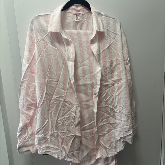 Victoria’s Secret pyjama set - Picture 1 of 3